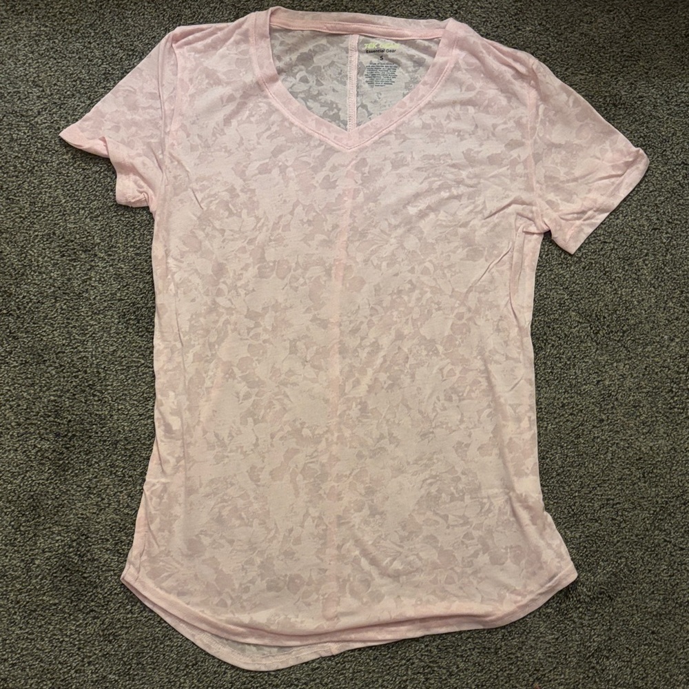 Tek Gear Light Pink Floral Short Sleeve Tee